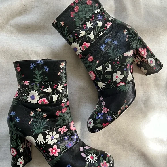 Valentino Garavani Floral Heeled Boots size 37.5 - Picture 1 of 11